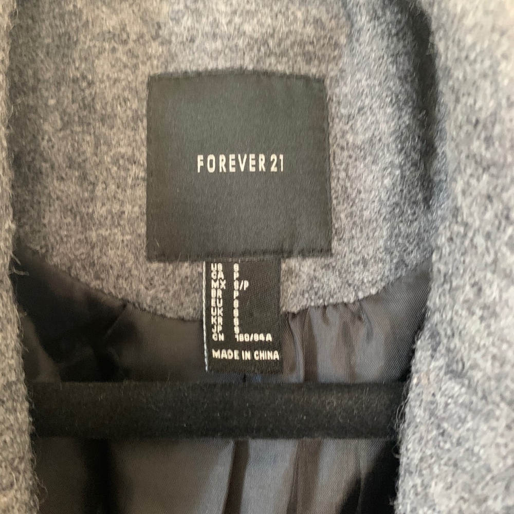 Winter Coat - image 4